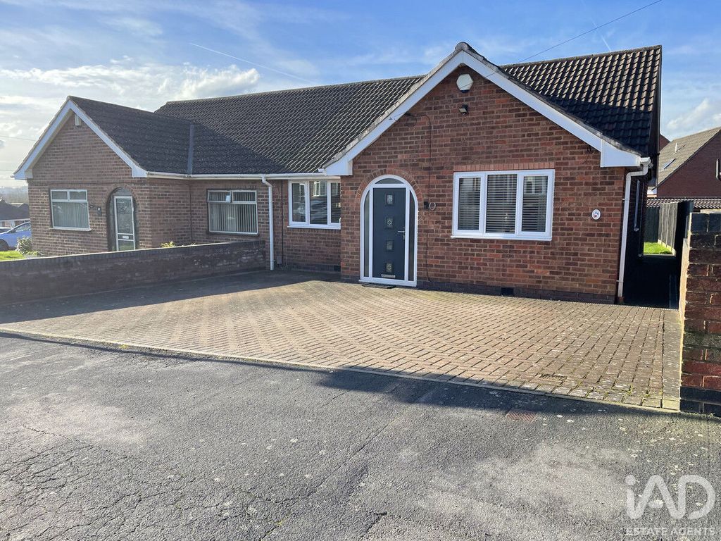 Property photo 2 of 26