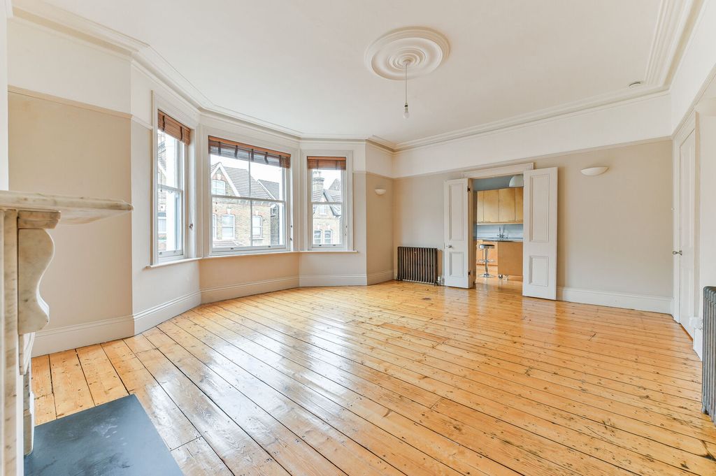 Property photo 3 of 30