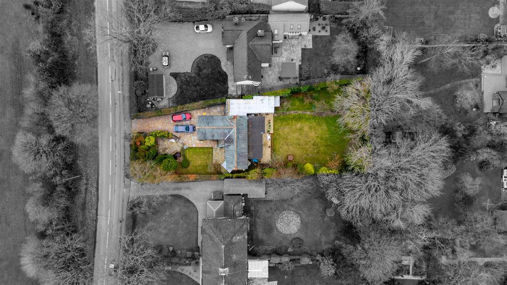 Property photo 2 of 24