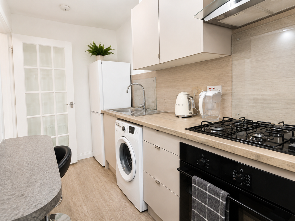 Additional image 6 of 2 bed flat for saleParis Street, Grangemouth FK3