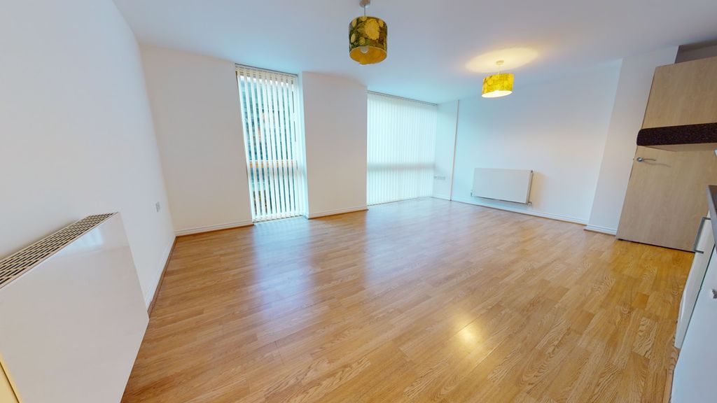 Property photo 2 of 8