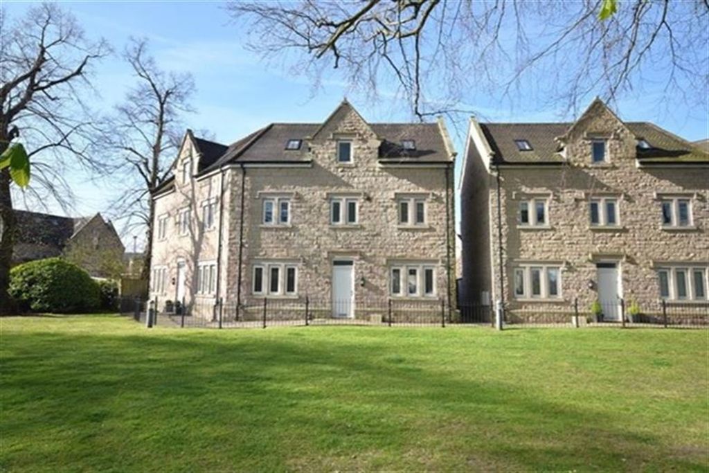 Property photo 1 of 11 (Main)