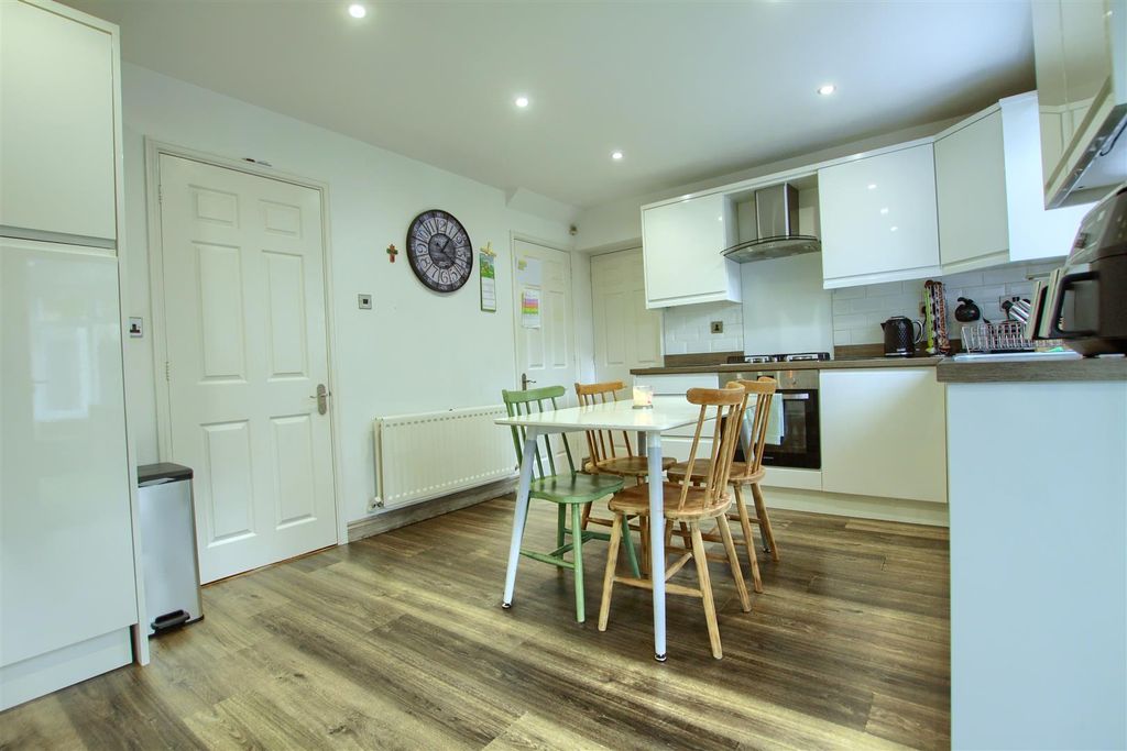 Property photo 2 of 13 Bb5.Jpg
