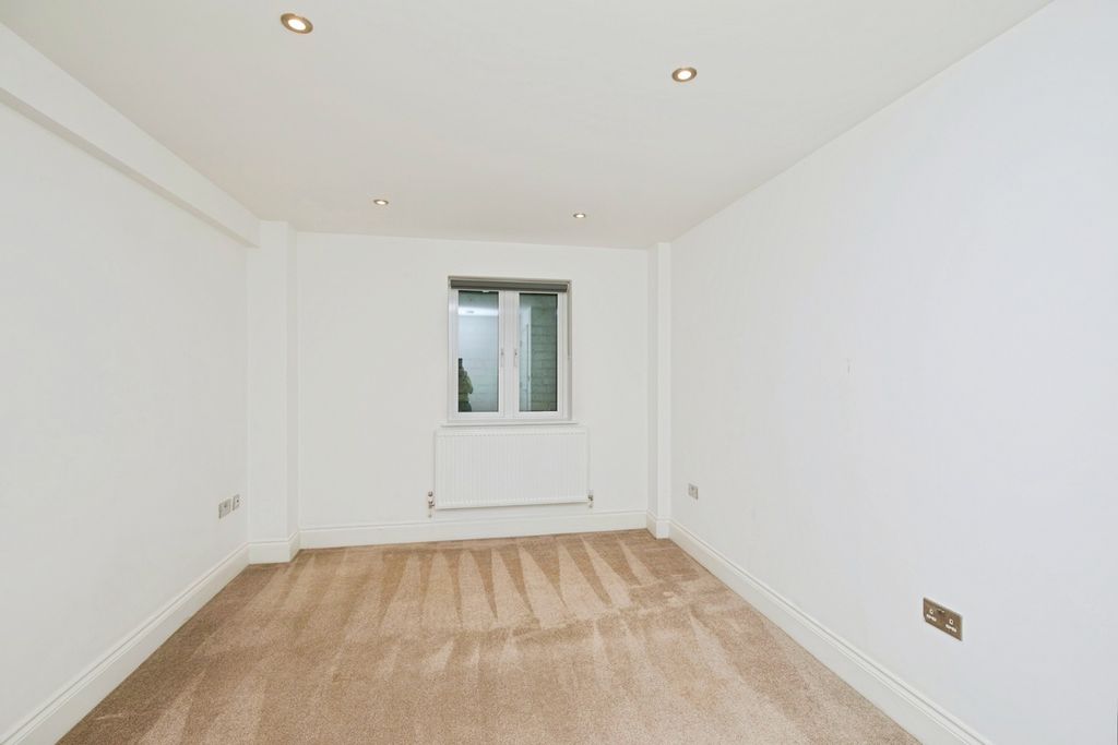 Additional image 9 of 2 bed flat for saleSt. Marys Gate, Derby, Derbyshire DE1