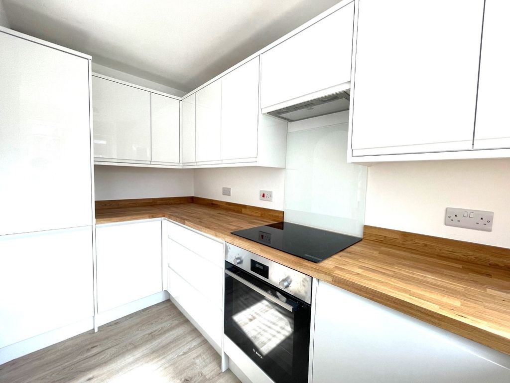 Property photo 2 of 6 2638542