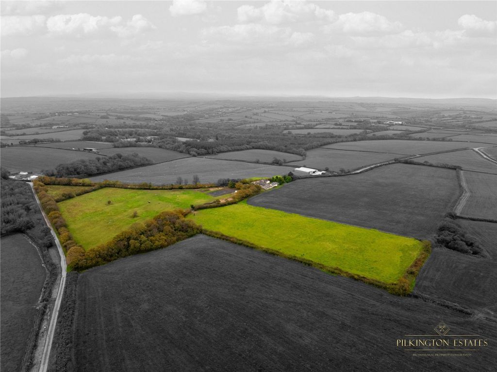 Property photo 2 of 30 4692133