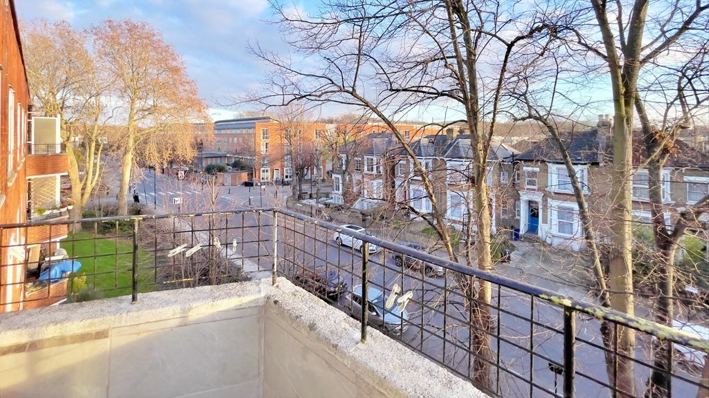 Property photo 2 of 19 Balcony