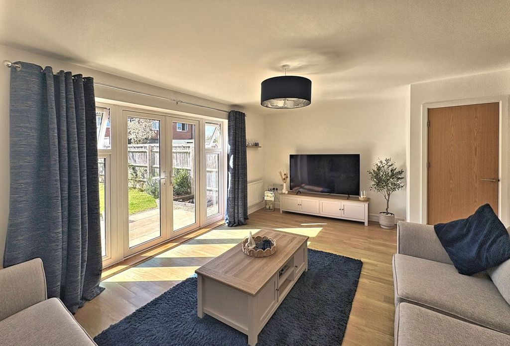 Property photo 3 of 16