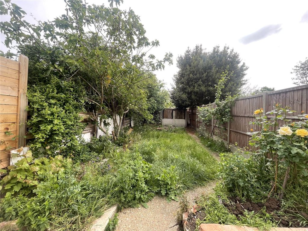 Property photo 3 of 11 Picture No. 21