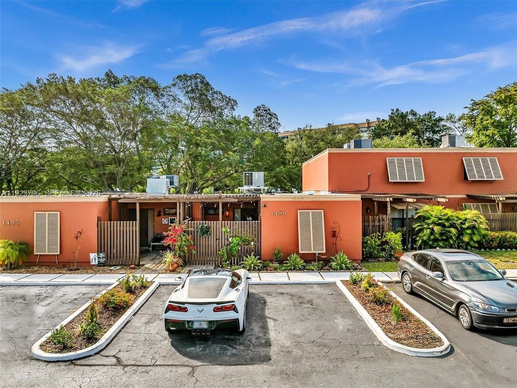 Property photo 1 of 48