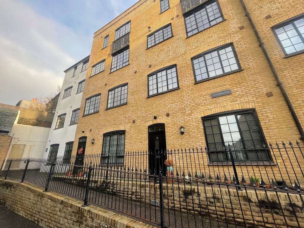 Property photo 1 of 7