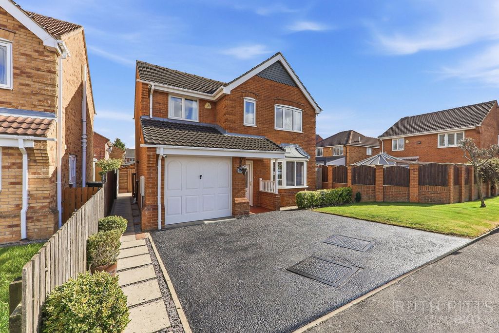 Property photo 2 of 29