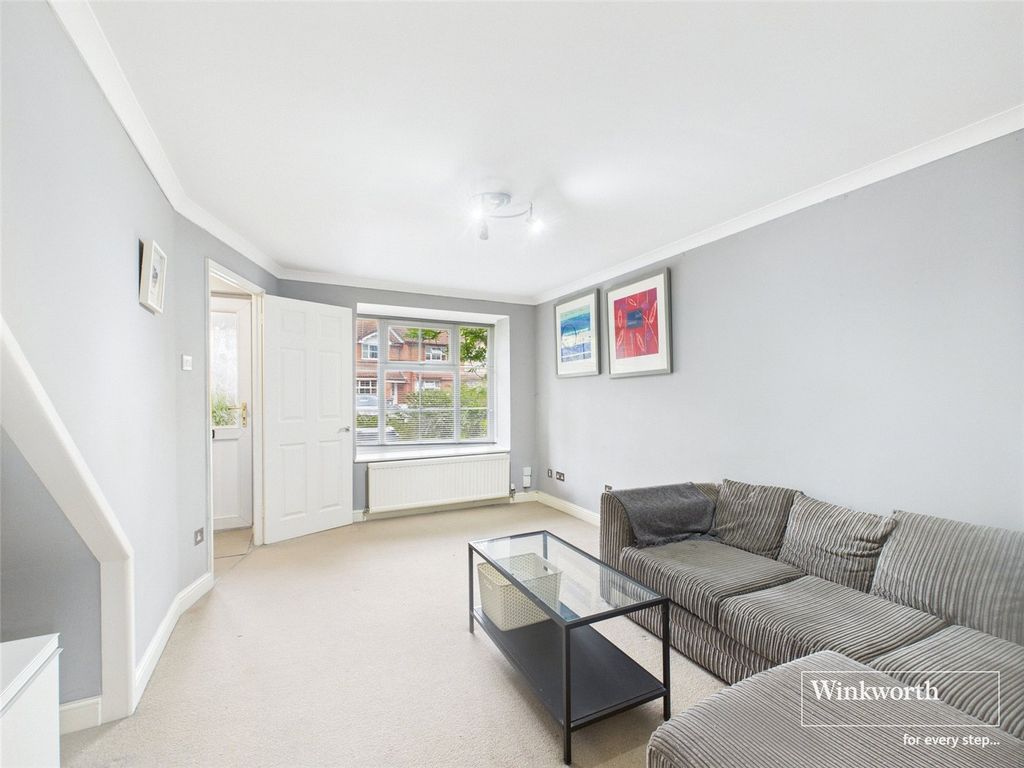 Property photo 2 of 9 Picture No. 13