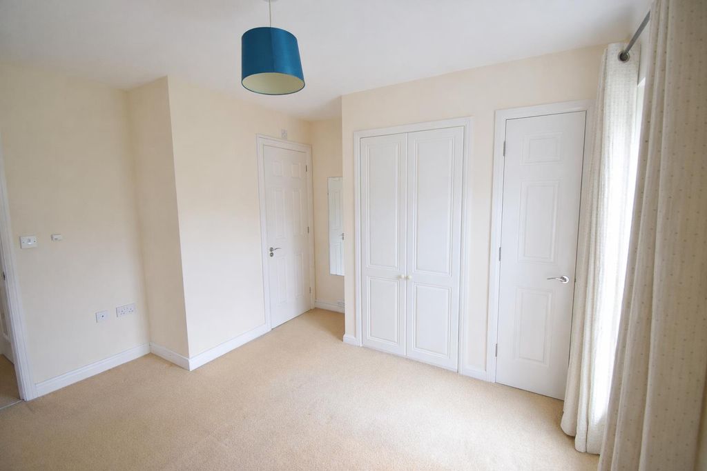 Additional image 9 of 2 bed flat for saleBurlington Road, Portishead BS20