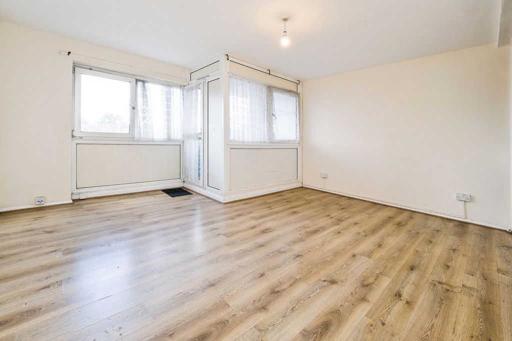 Property photo 2 of 18 Pbox-Img.Jpg