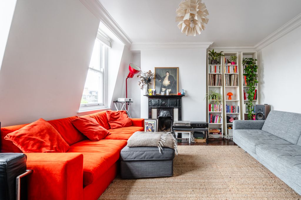 Property photo 3 of 10