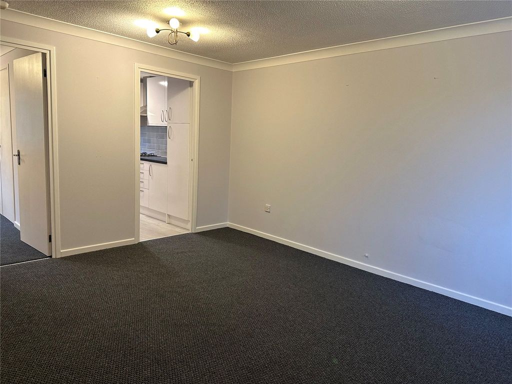 Property photo 3 of 12 Picture No. 01