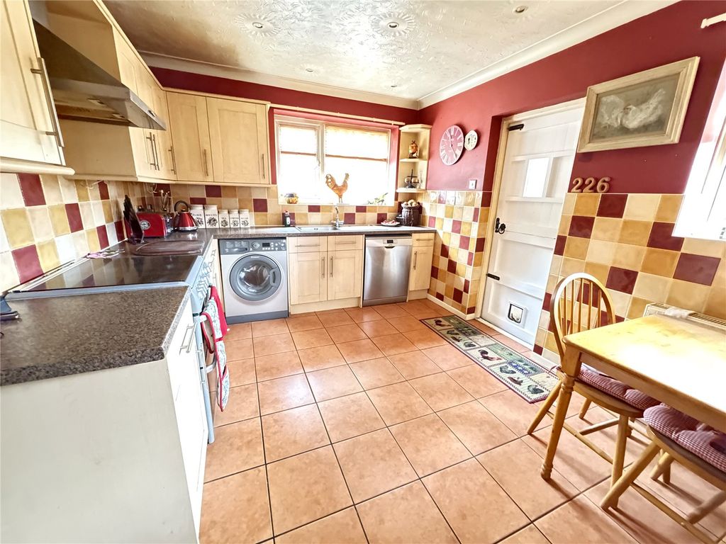 Property photo 3 of 20 Picture No. 17