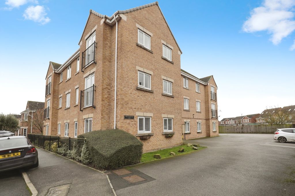 Property photo 1 of 9 External (Front)