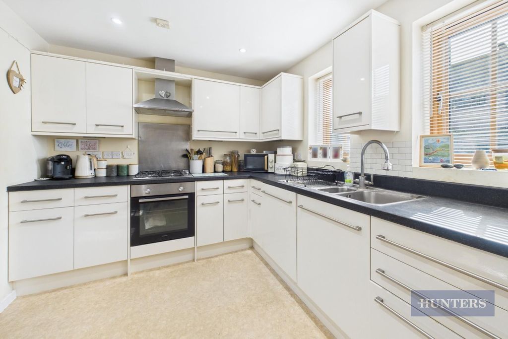 Property photo 2 of 16 Cam05152G0-Pr0033-Still018.Jpg
