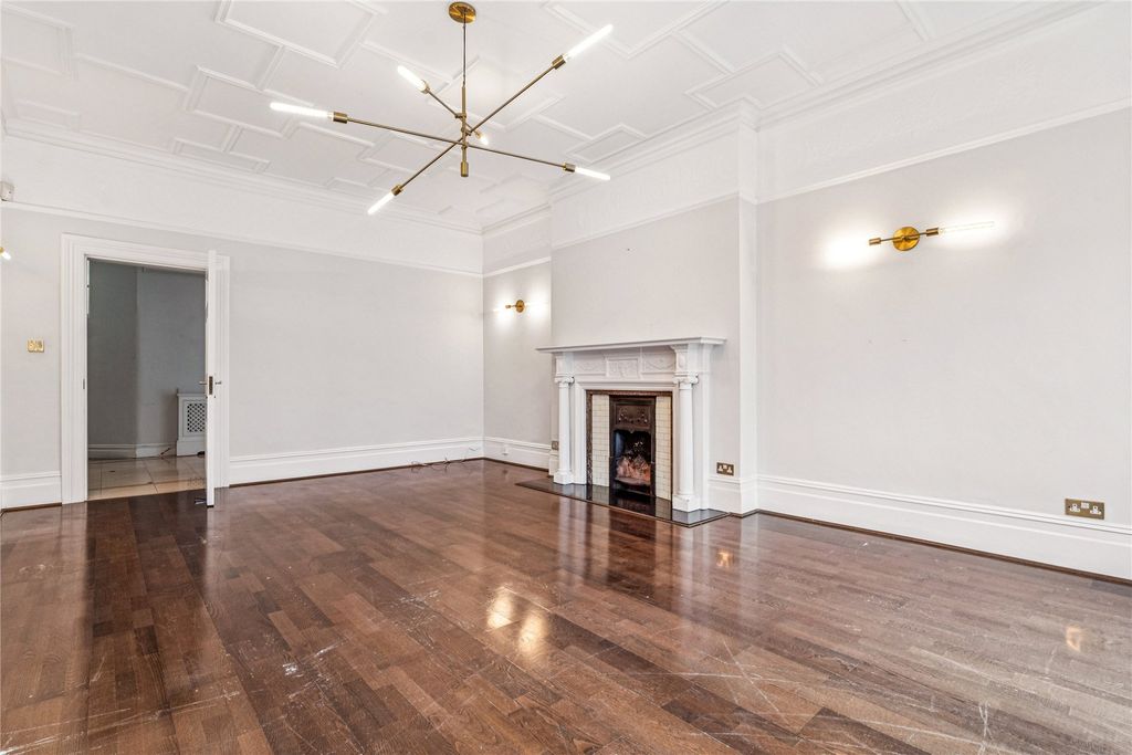 Property photo 3 of 21 Picture No. 44