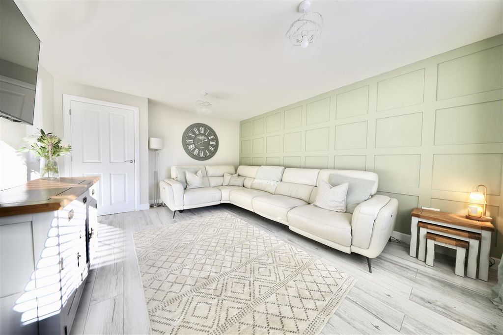 Property photo 2 of 16 0A9A9789.Jpg