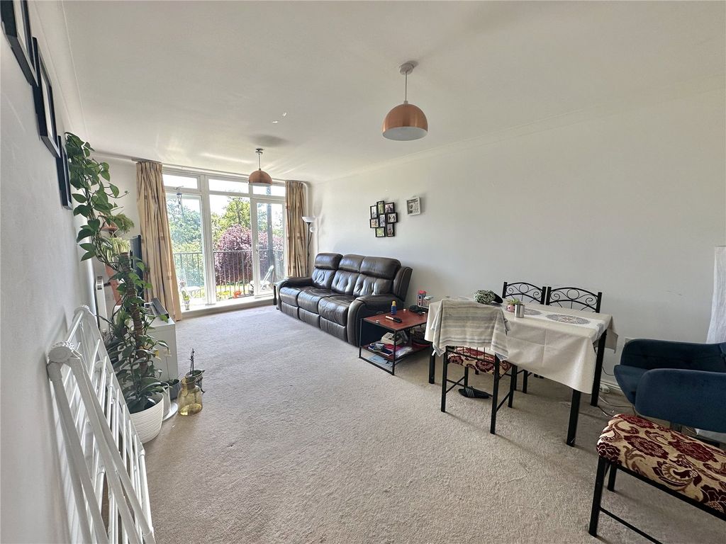 Property photo 2 of 7 Picture No. 01