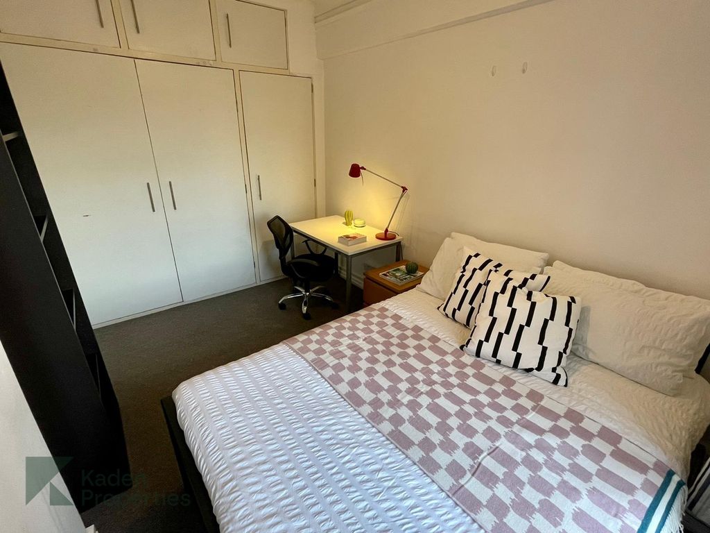Property photo 3 of 38