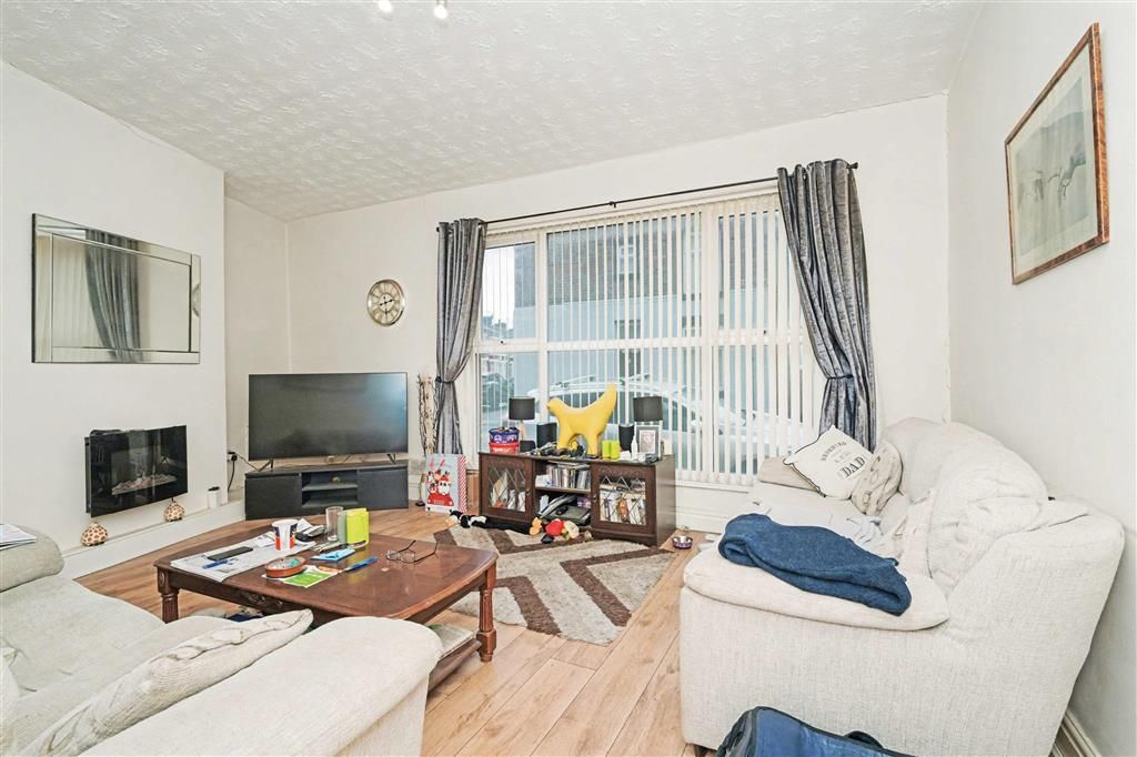 Property photo 3 of 5