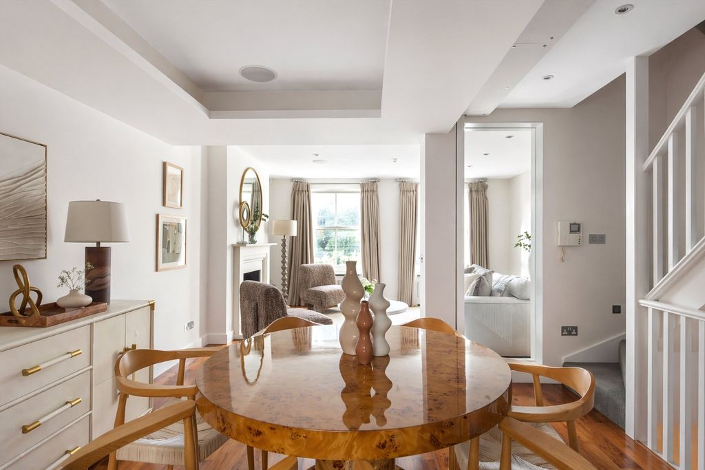 Property photo 3 of 14 Reception Room