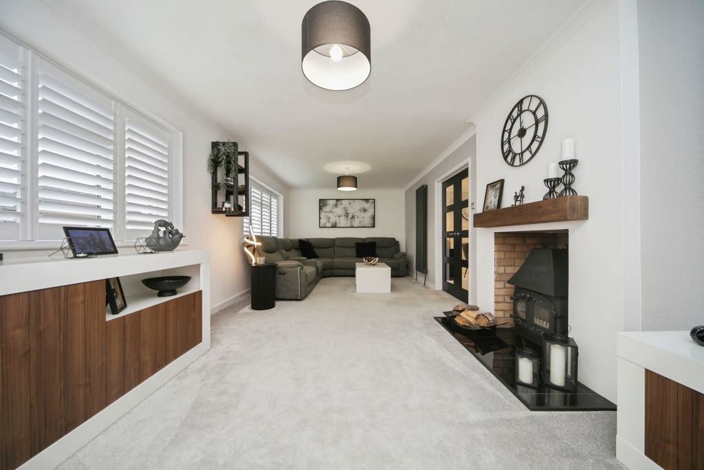 Property photo 3 of 29 Pbox-Img.Jpg