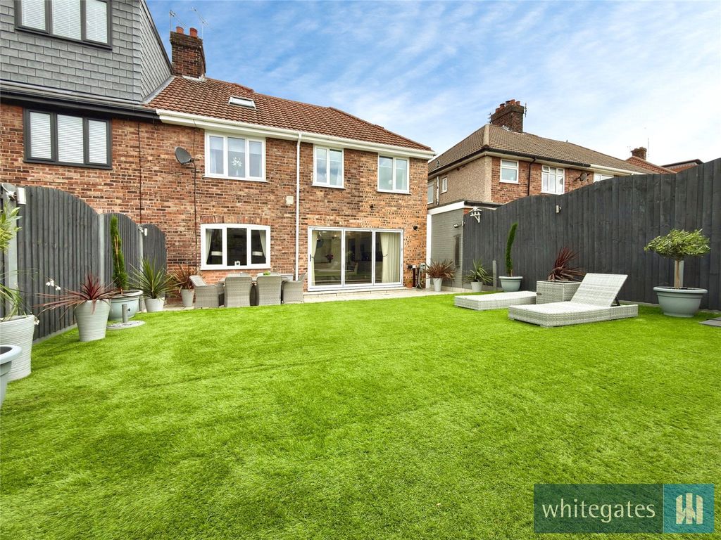 Property photo 2 of 32 Picture No. 26