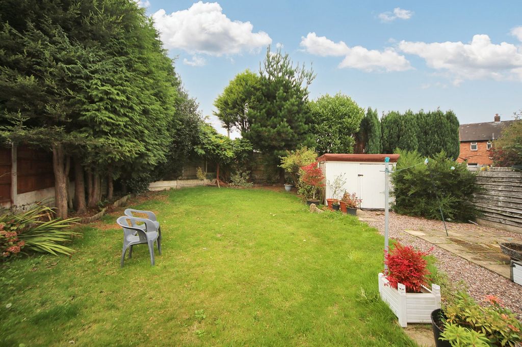 Property photo 2 of 20