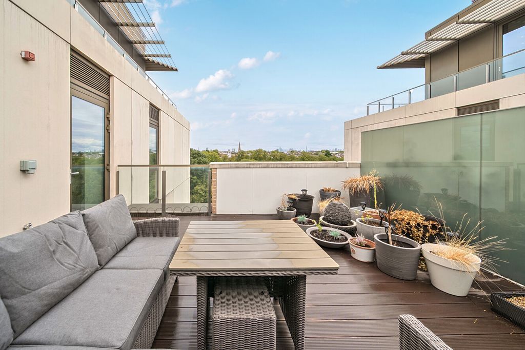 Property photo 3 of 31 1515226-4-1A06c71...