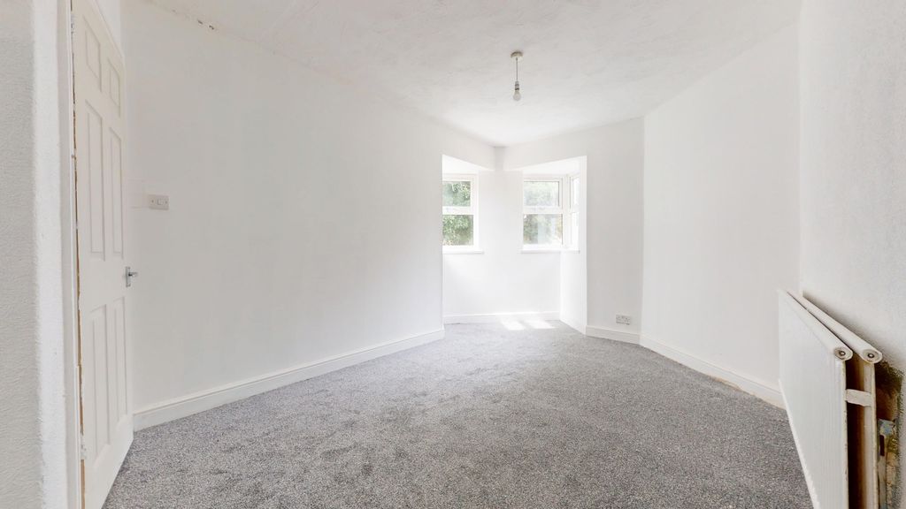 Property photo 3 of 21 3297965