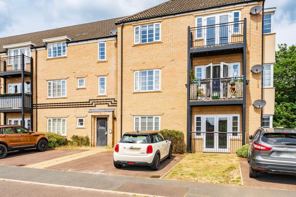 Property photo 1 of 11