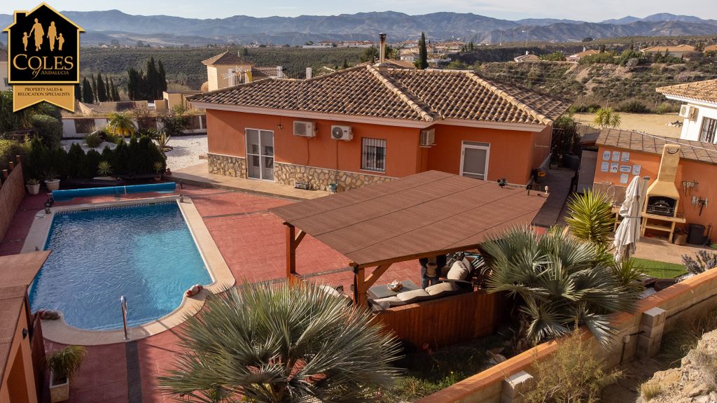 Property photo 1 of 32