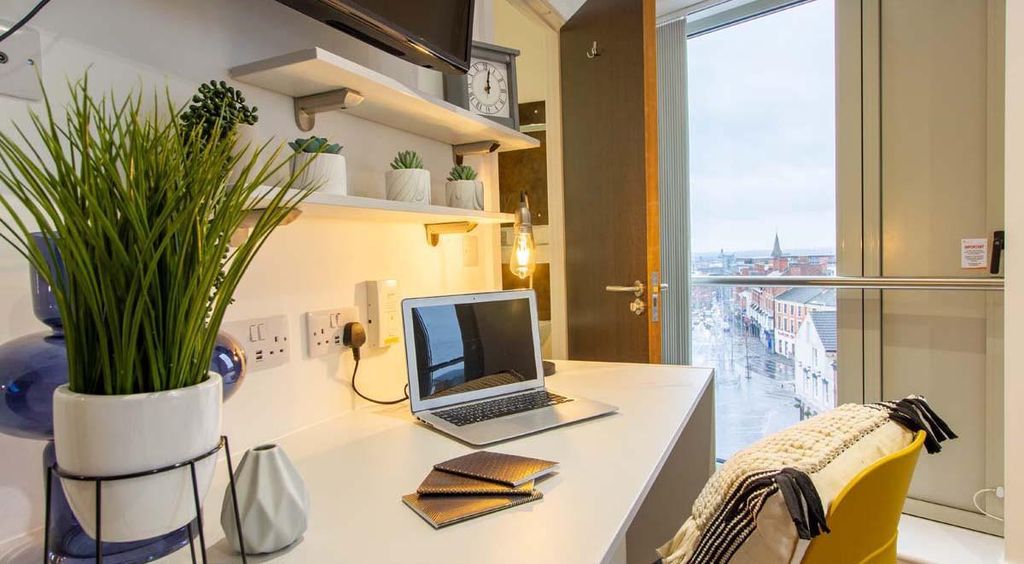 Property photo 2 of 15