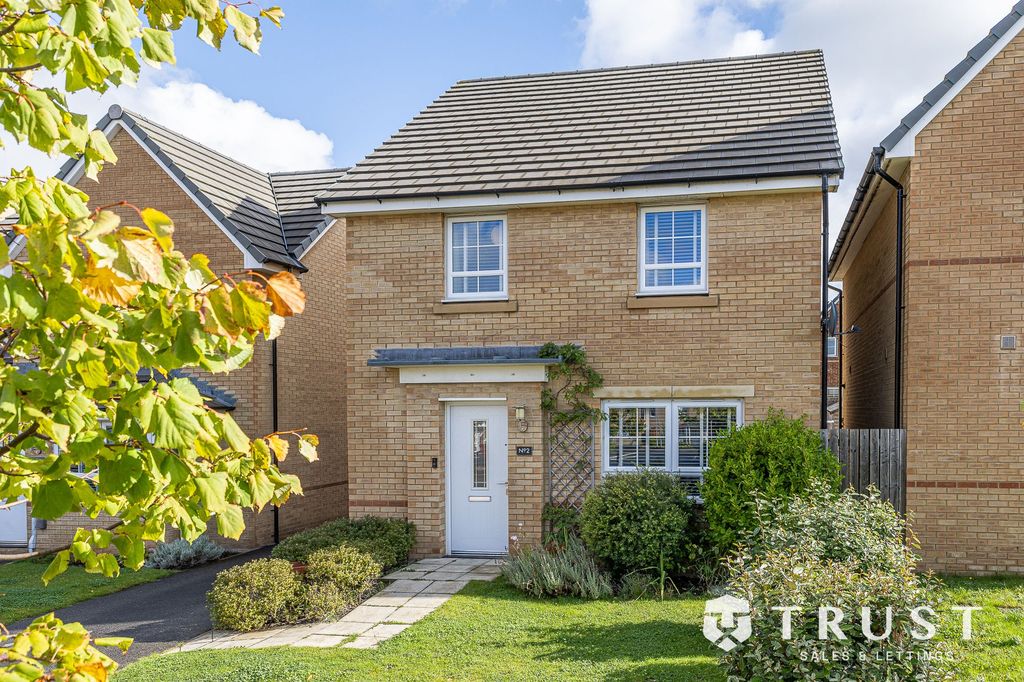 Property photo 1 of 46