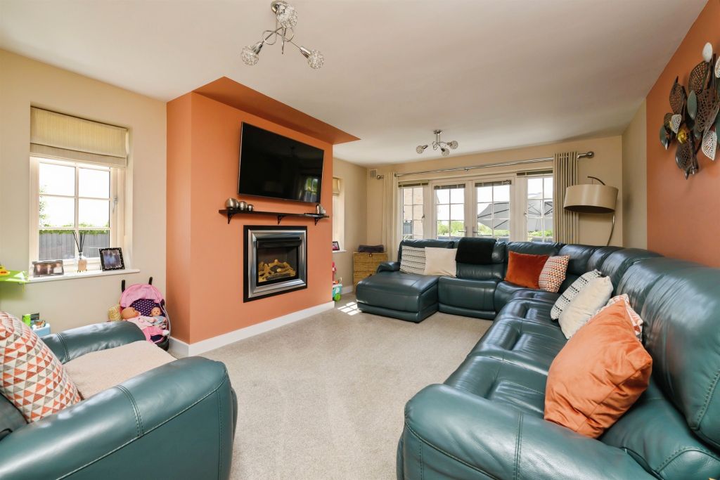 Property photo 3 of 21