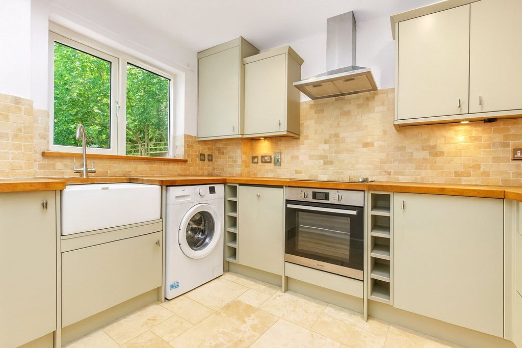 Property photo 2 of 8 Picture No. 03