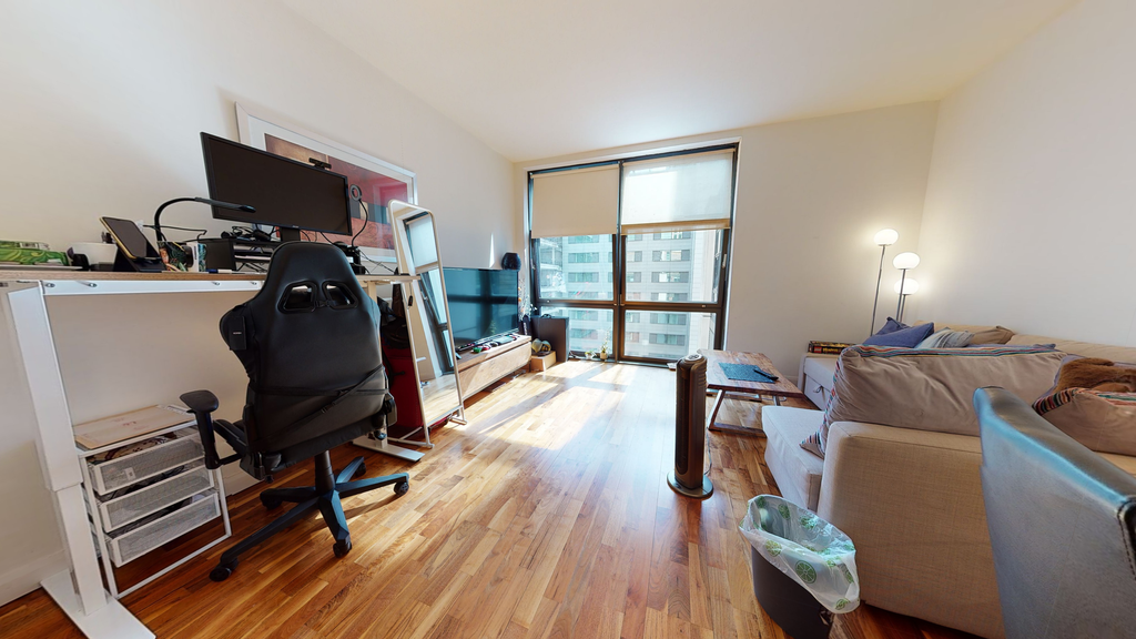 Property photo 3 of 9