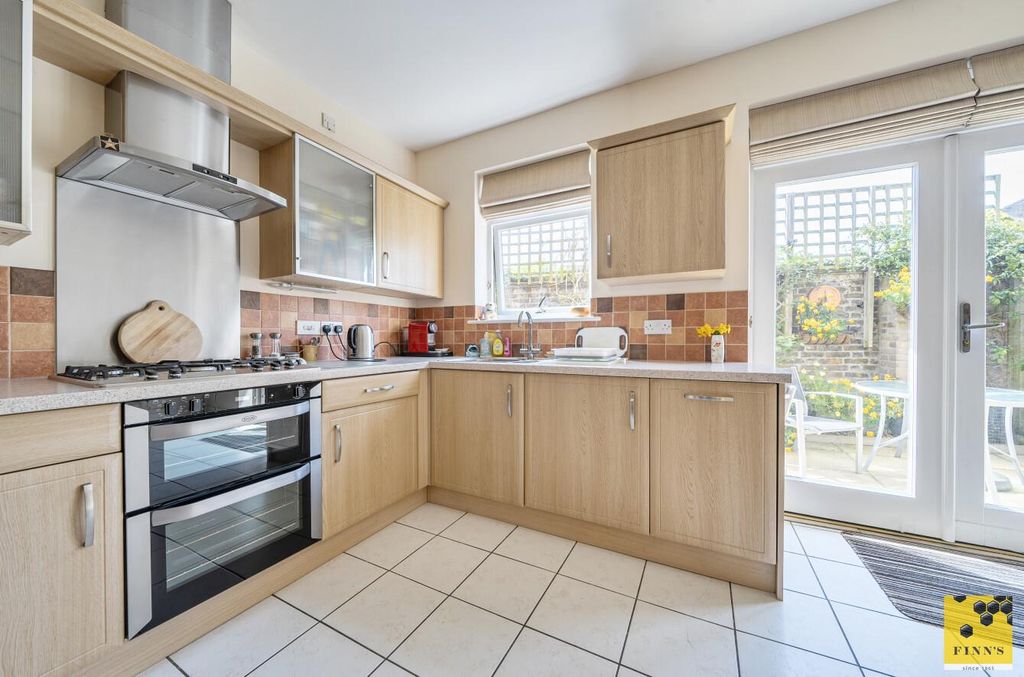 Property photo 3 of 15 Eb9d3409-Ff5A-414c-Ac9d-95471B9F7625.Jpg