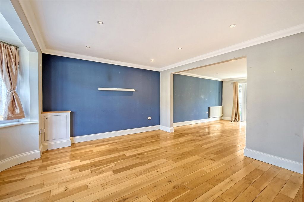 Property photo 3 of 18 Picture No. 23