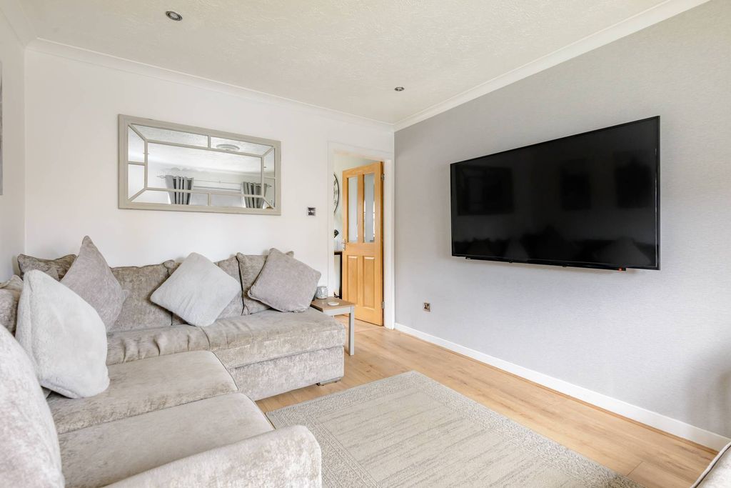 Property photo 3 of 17 Property Image 3