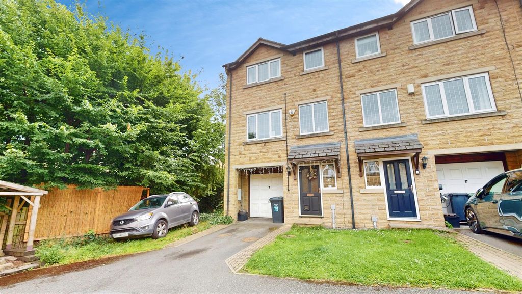 Property photo 1 of 15 External