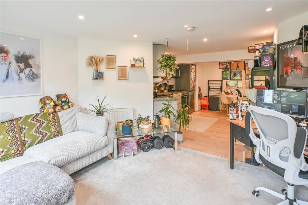 Property photo 2 of 8 Dsc_1290.Jpg