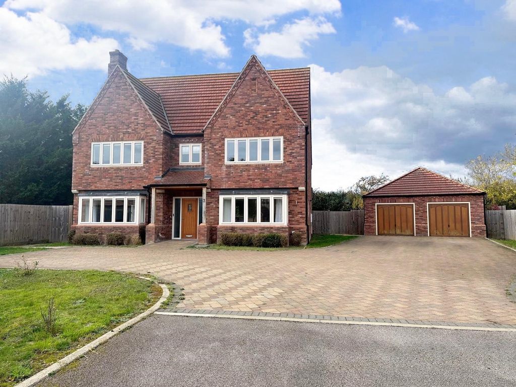 Property photo 2 of 10 Front