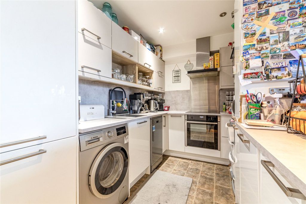 Property photo 3 of 13 Picture No. 10