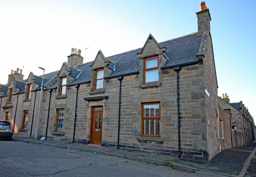 Property photo 1 of 37